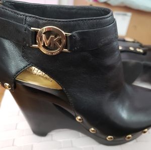 Black leather platform sandals